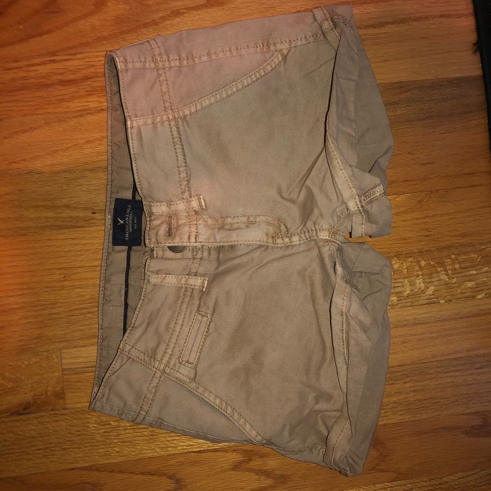 Women’s American Eagle Stretch khaki Shorts